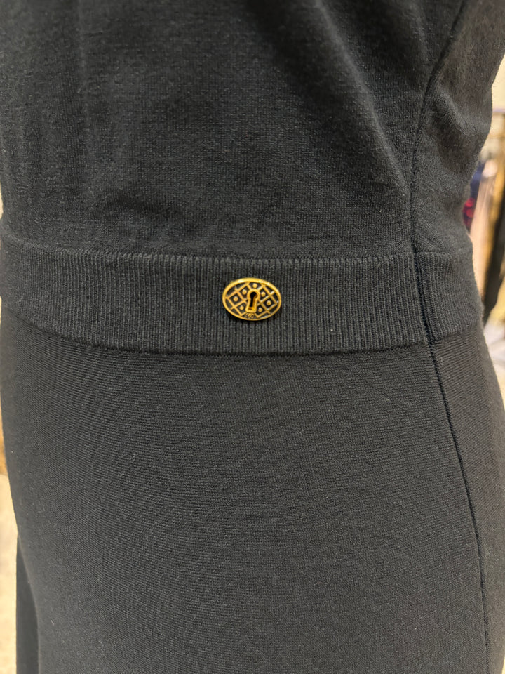 CHANEL 經典黑色針織連身裙 CHANEL classic black knitted dress