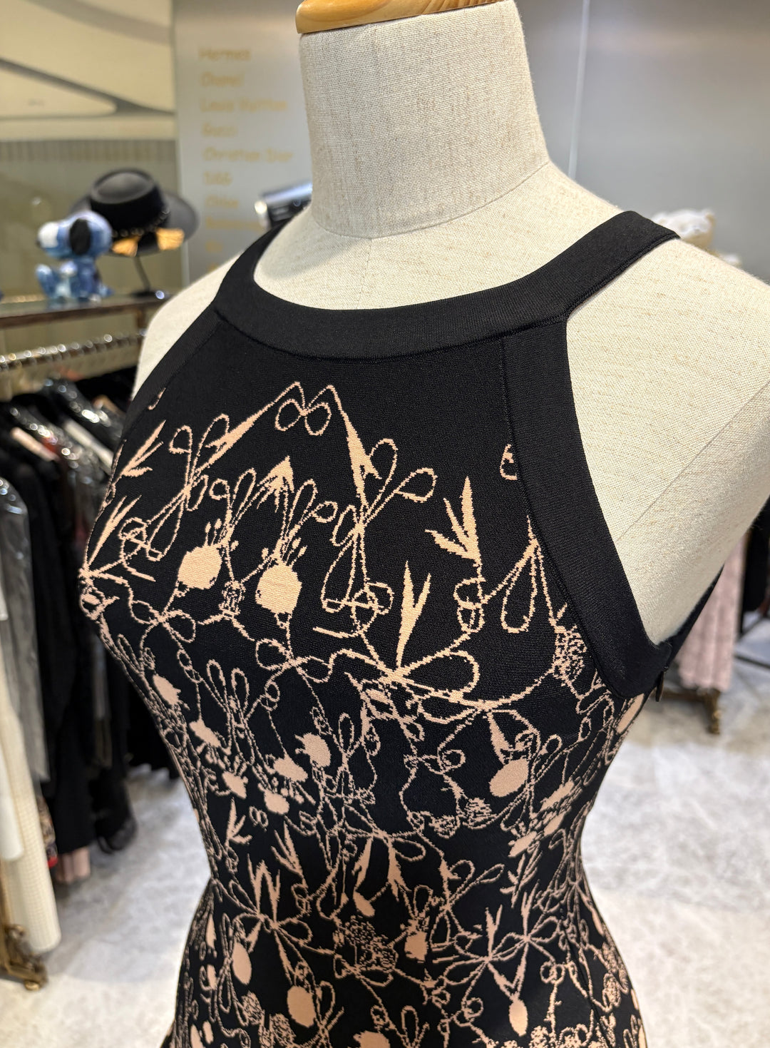 ALAÏA掛頸圖案針織連身裙 ALAÏA halter neck pattern knit dress