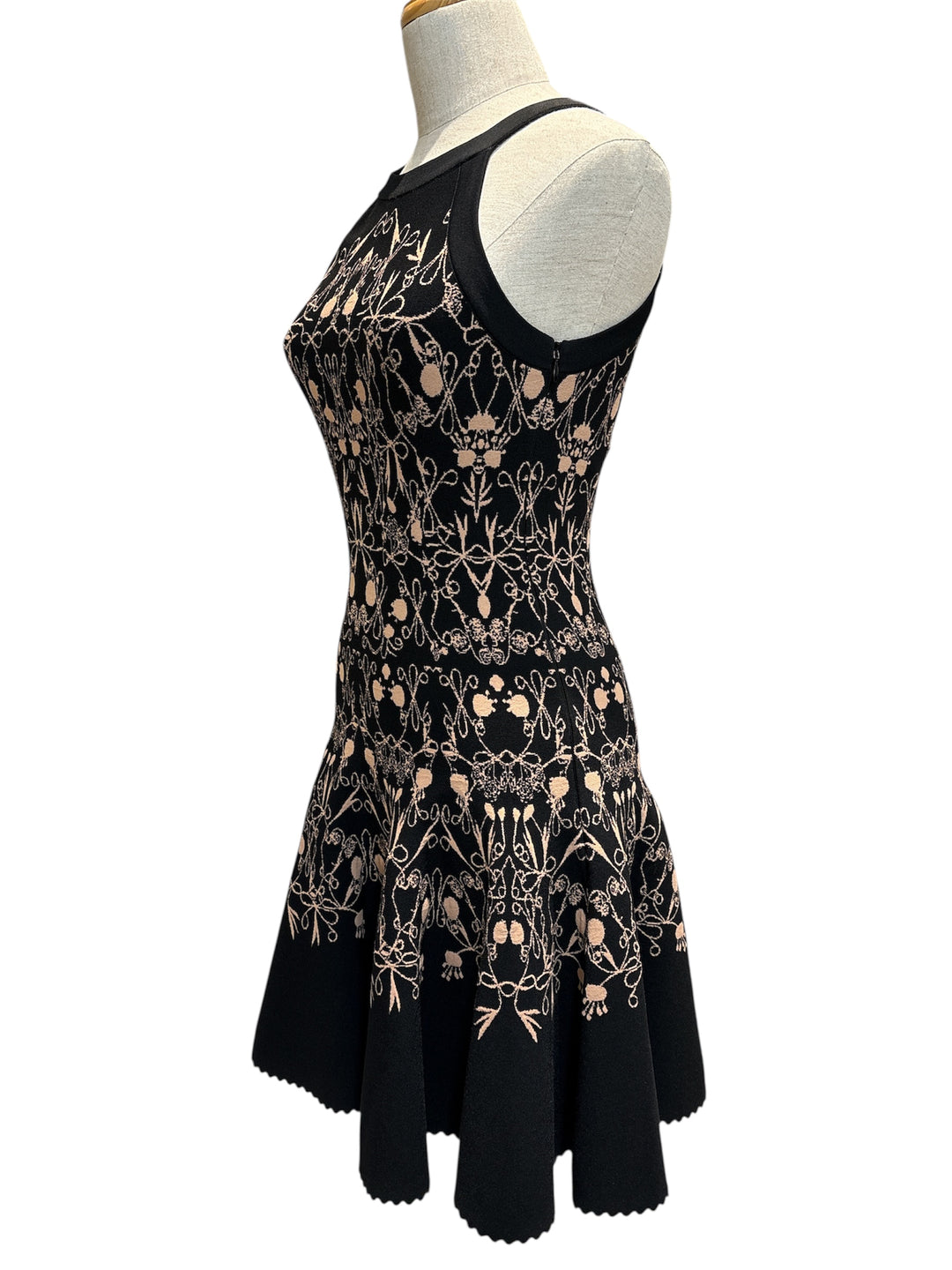 ALAÏA掛頸圖案針織連身裙 ALAÏA halter neck pattern knit dress