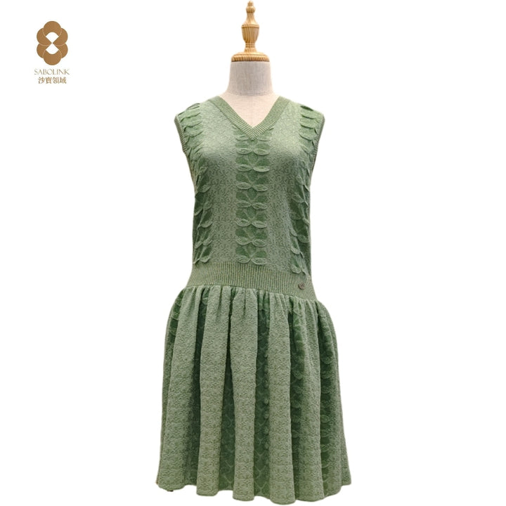 Chanel P53315K Sleeveless Green Dress