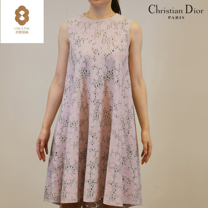 Christine Dior 蕾絲圖案 短袖A字 連身裙
Christine Dior Lace Pattern Short-sleeved A-line Dress